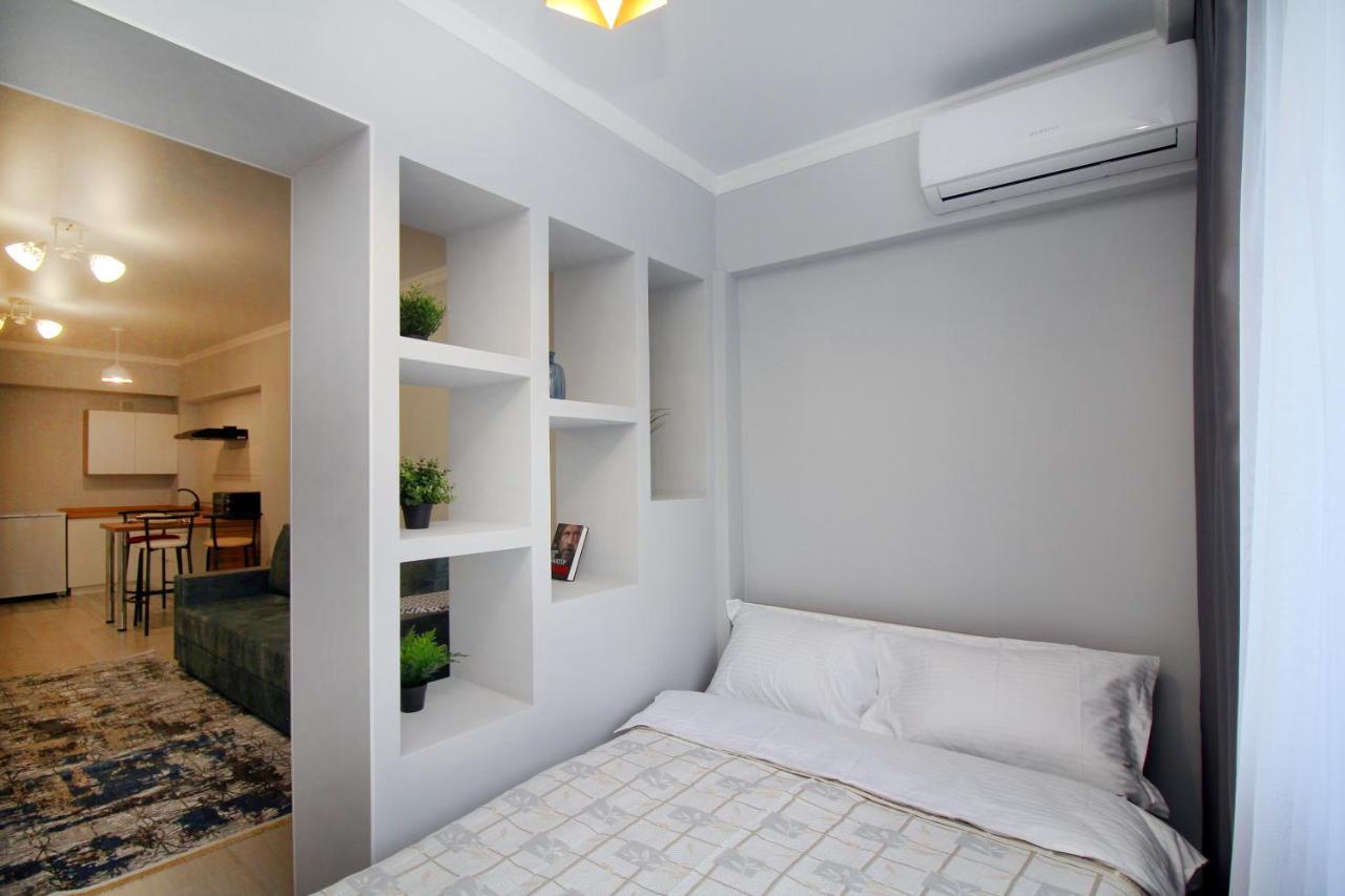 Cozy Studio In The Best Area! 5 Almatı Dış mekan fotoğraf