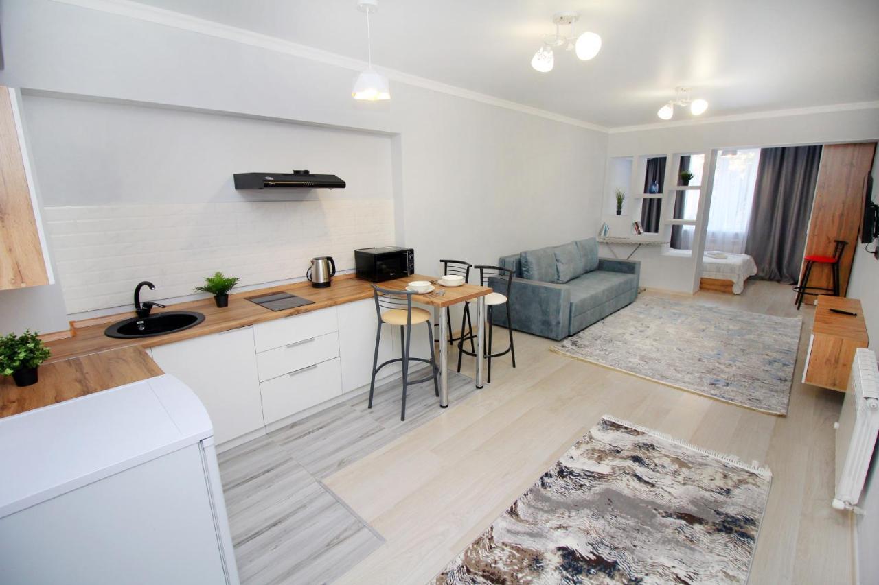 Cozy Studio In The Best Area! 5 Almatı Dış mekan fotoğraf